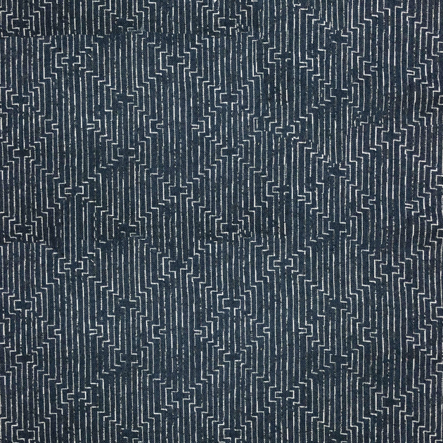 Round Pet Bed in Midnight Malamute